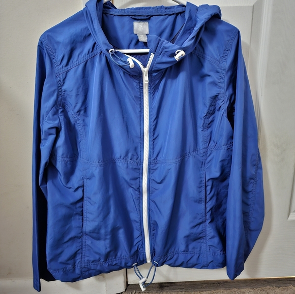 Clothes - Picture 7 of 8